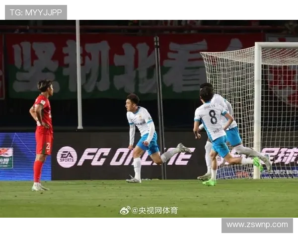 里切利单场21次解围刷新青岛西海岸球员中超纪录助力球队防守稳固